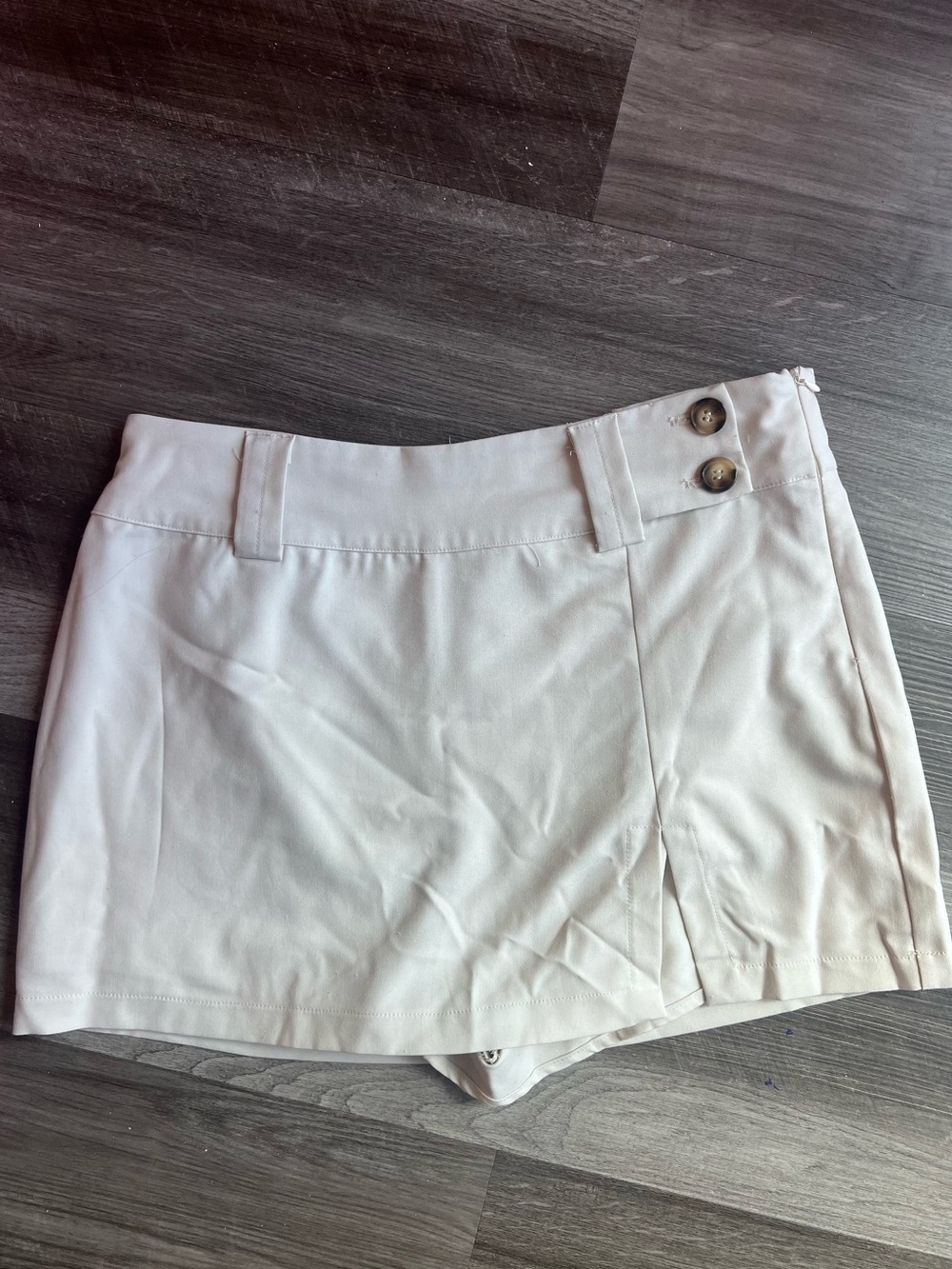 Cotton Candy Cream Women's Skort with Buttoned Side Waist